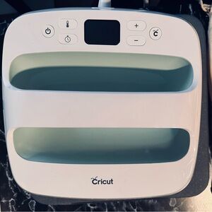 Cricut easy HEAT PRESS